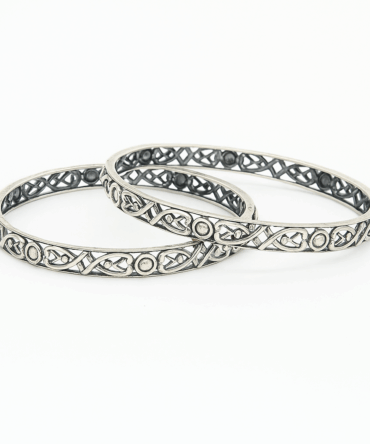 Timeless Twist Silver Bangles