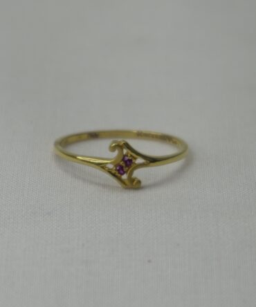 Swirl and Stone Ring