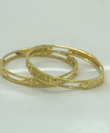 Gold Leaf Bangle
